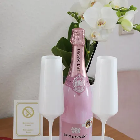 Ellernkrug * Lage (Lippe)