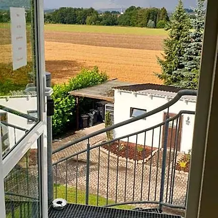 Ellernkrug Hotel *
